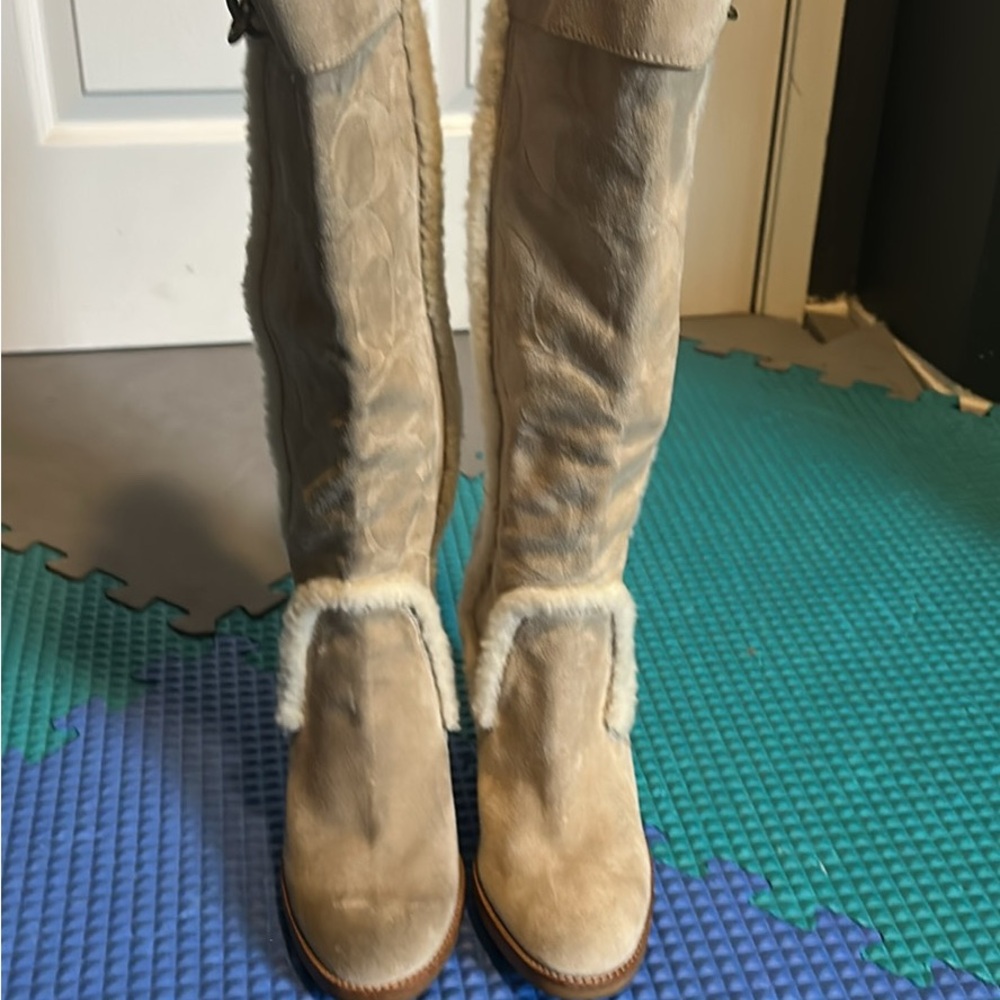 Coach Tan Heeled Boots with White Fur Trim